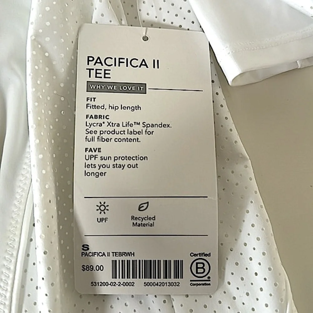 NWT! Athleta White Pacifica II Tee!